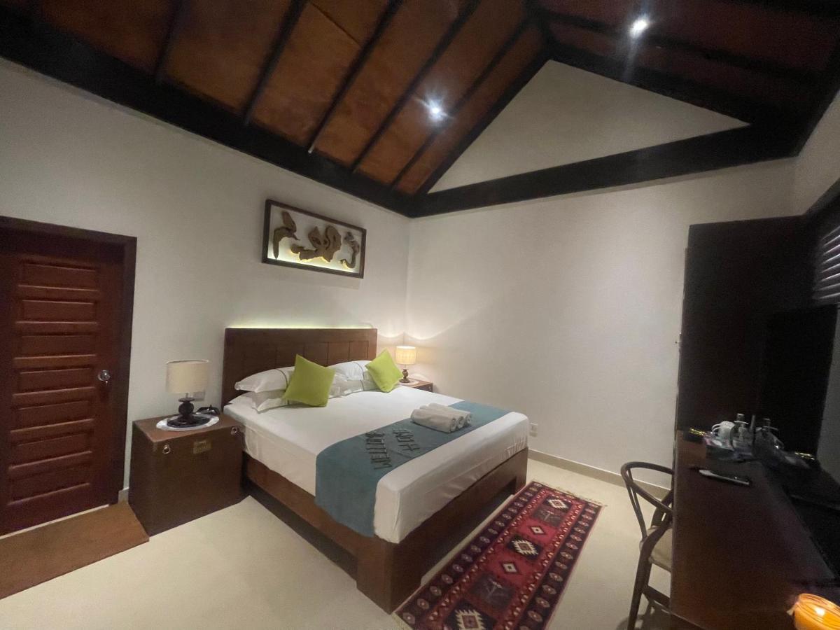 Atholhu Residence Fehendhoo Exteriör bild